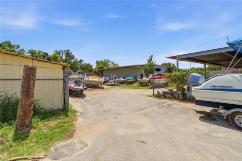 Commercial property in Leesburg, Florida 1258.36 sq.m. № 2206770 - photo 7