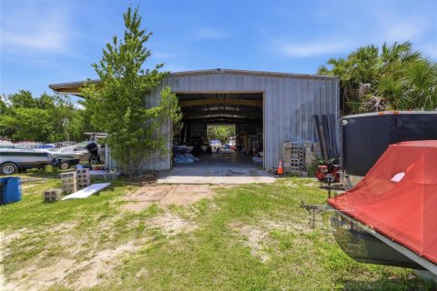 Commercial property in Leesburg, Florida 1258.36 sq.m. № 2206770 - photo 6