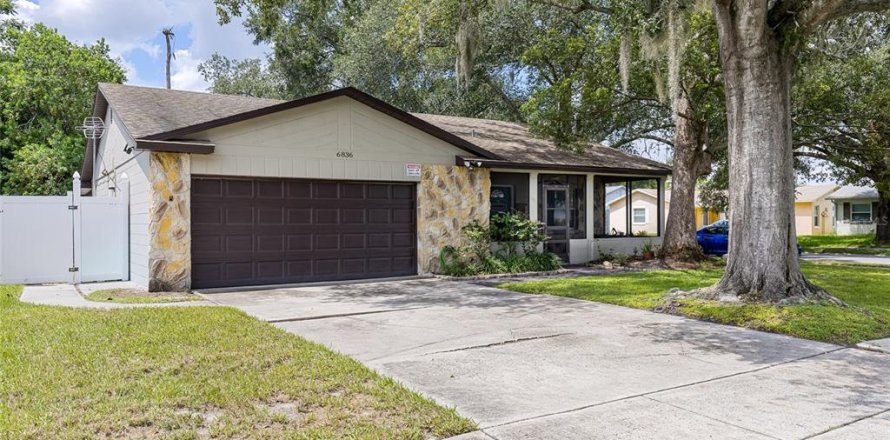 Casa en Orlando, Florida 3 dormitorios, 104.05 m2 № 1917738