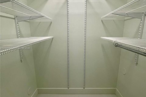 Купить виллу или дом в Помпано-Бич, Флорида 7 комнат, 204.38м2, № 2426280 - фото 13