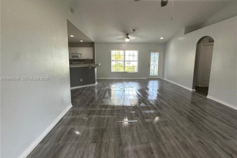 Villa ou maison à louer à Lehigh Acres, Floride: 3 chambres, 130.81 m2 № 2079888 - photo 17