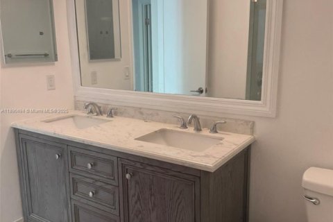 Townhouse in Plantation, Florida 4 bedrooms, 164.44 sq.m. № 1943315 - photo 15