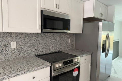 Townhouse in Plantation, Florida 4 bedrooms, 164.44 sq.m. № 1943315 - photo 29