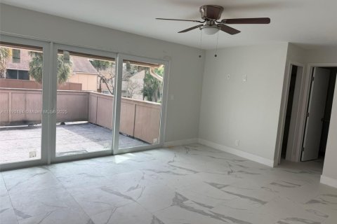 Townhouse in Plantation, Florida 4 bedrooms, 164.44 sq.m. № 1943315 - photo 25