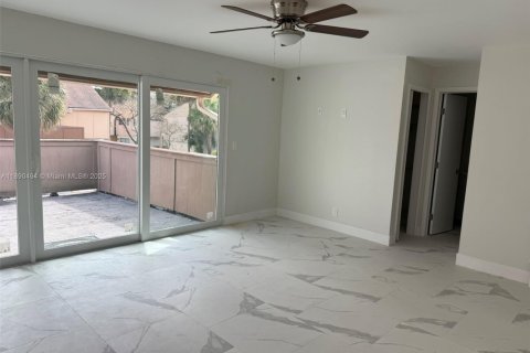 Townhouse in Plantation, Florida 4 bedrooms, 164.44 sq.m. № 1943315 - photo 24