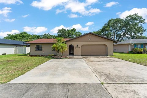 House in Titusville, Florida 4 bedrooms, 149.57 sq.m. № 1802081 - photo 2