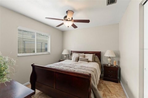 House in Titusville, Florida 4 bedrooms, 149.57 sq.m. № 1802081 - photo 23