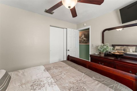 House in Titusville, Florida 4 bedrooms, 149.57 sq.m. № 1802081 - photo 24