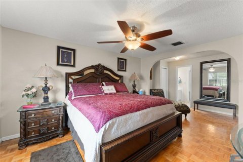 House in Titusville, Florida 4 bedrooms, 149.57 sq.m. № 1802081 - photo 7
