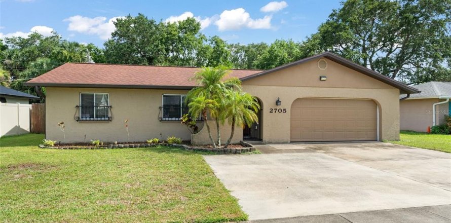 House in Titusville, Florida 4 bedrooms, 149.57 sq.m. № 1802081