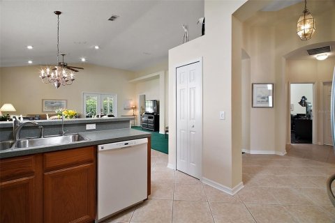 House in Mount Dora, Florida 3 bedrooms, 191.56 sq.m. № 1881083 - photo 11
