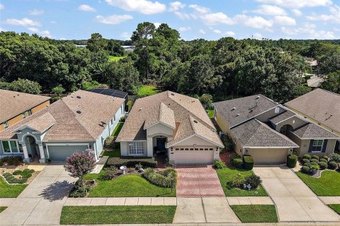 House in Mount Dora, Florida 3 bedrooms, 191.56 sq.m. № 1881083 - photo 3