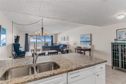 Condo in Indian Rocks Beach, Florida, 1 bedroom  № 1852775 - photo 14
