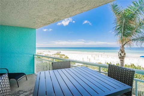 Condo in Indian Rocks Beach, Florida, 1 bedroom  № 1852775 - photo 8