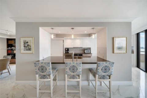 Copropriété à vendre à Miami, Floride: 3 chambres, 177.72 m2 № 2048022 - photo 9