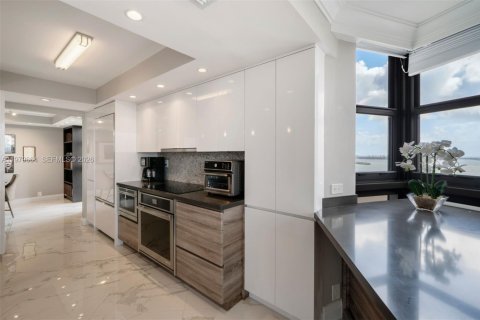 Copropriété à vendre à Miami, Floride: 3 chambres, 177.72 m2 № 2048022 - photo 11