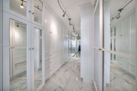 Copropriété à vendre à Miami, Floride: 3 chambres, 177.72 m2 № 2048022 - photo 21