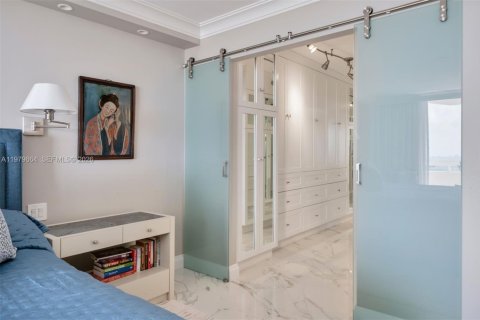 Copropriété à vendre à Miami, Floride: 3 chambres, 177.72 m2 № 2048022 - photo 20