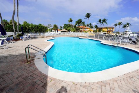 Touwnhouse à vendre à Boynton Beach, Floride: 3 chambres, 148.55 m2 № 1864226 - photo 5