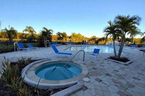 Villa ou maison à vendre à Kissimmee, Floride: 4 chambres, 181.16 m2 № 2419329 - photo 15