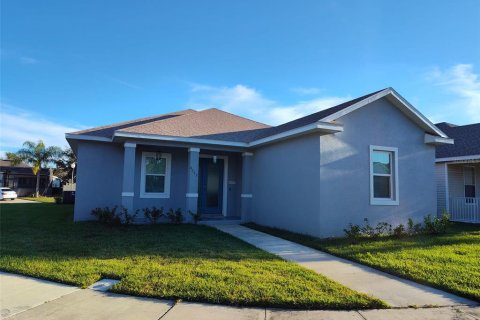 Villa ou maison à Kissimmee, Floride 4 chambres, 181.16 m2 № 2419329