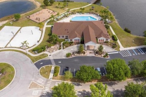 Villa ou maison à vendre à Kissimmee, Floride: 4 chambres, 181.16 m2 № 2419329 - photo 18