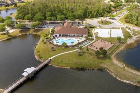 Villa ou maison à vendre à Kissimmee, Floride: 4 chambres, 181.16 m2 № 2419329 - photo 17