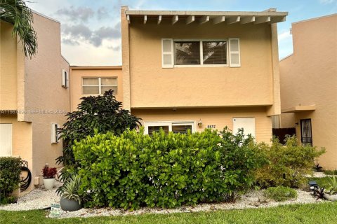 Touwnhouse à Miami Shores, Floride 2 chambres, 88.63 m2 № 2031550