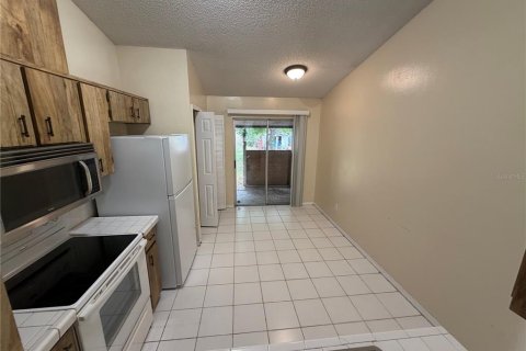 Apartamento en alquiler en Orlando, Florida, 2 dormitorios, 81.75 m2 № 2114830 - foto 3