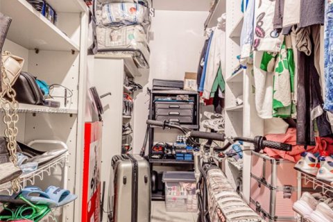 Condo in Miami, Florida, 2 bedrooms  № 2052758 - photo 11