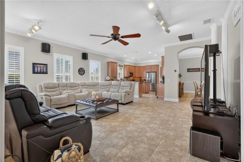 Villa ou maison à vendre à Poinciana, Floride: 3 chambres, 269.7 m2 № 2403199 - photo 6