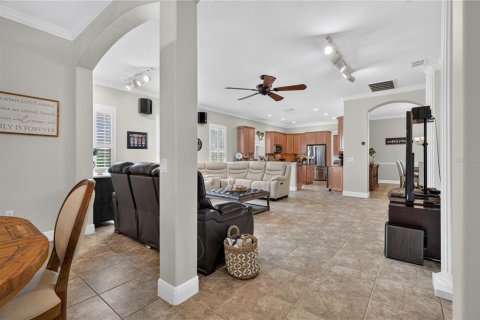 Villa ou maison à vendre à Poinciana, Floride: 3 chambres, 269.7 m2 № 2403199 - photo 8