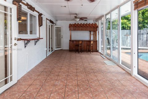 Villa ou maison à louer à Miami, Floride: 3 chambres, 146.23 m2 № 1920457 - photo 20