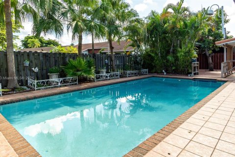 Villa ou maison à louer à Miami, Floride: 3 chambres, 146.23 m2 № 1920457 - photo 26