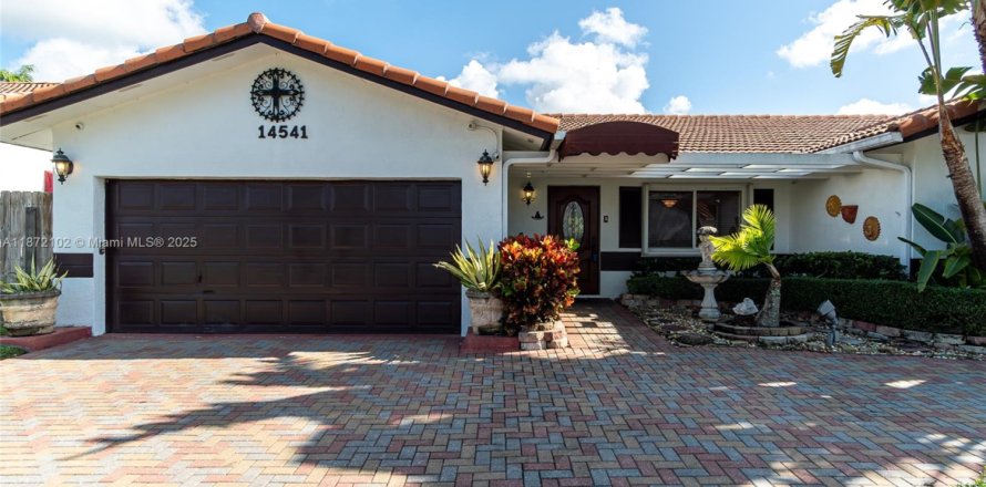 Villa ou maison à Miami, Floride 3 chambres, 146.23 m2 № 1920457