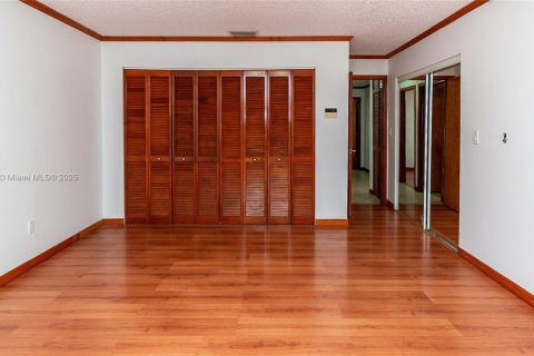 Villa ou maison à louer à Miami, Floride: 3 chambres, 146.23 m2 № 1920457 - photo 23