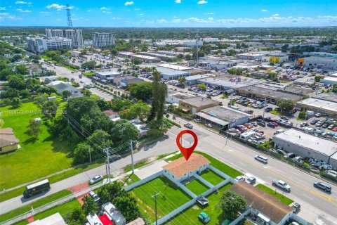 Adosado en alquiler en Miami, Florida, 3 dormitorios, 123.1 m2 № 1950874 - foto 5