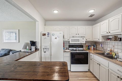 Condominio en venta en New Port Richey, Florida, 1 dormitorio, 72.37 m2 № 1086562 - foto 5