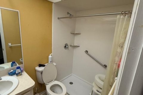Condominio en venta en New Port Richey, Florida, 1 dormitorio, 72.37 m2 № 1086562 - foto 8