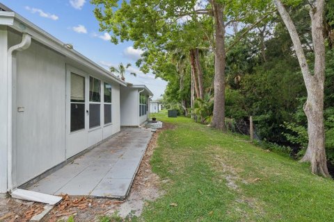 Condominio en venta en New Port Richey, Florida, 1 dormitorio, 72.37 m2 № 1086562 - foto 25