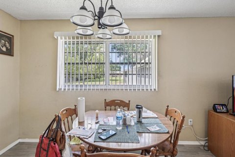 Condominio en venta en New Port Richey, Florida, 1 dormitorio, 72.37 m2 № 1086562 - foto 15