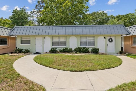 Condominio en venta en New Port Richey, Florida, 1 dormitorio, 72.37 m2 № 1086562 - foto 24