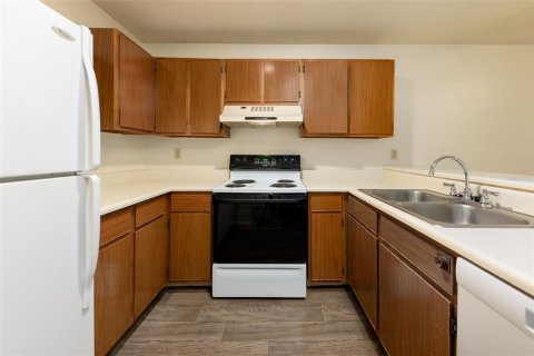 Condo in Gainesville, Florida, 2 bedrooms  № 2267226 - photo 4