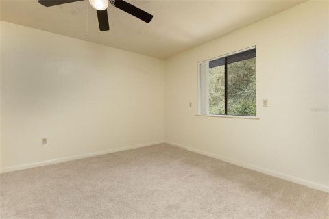 Condo in Gainesville, Florida, 2 bedrooms  № 2267226 - photo 11