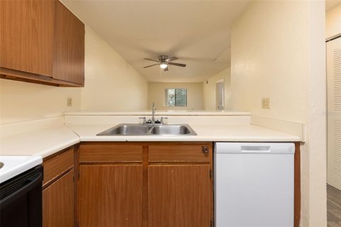 Condo in Gainesville, Florida, 2 bedrooms  № 2267226 - photo 6