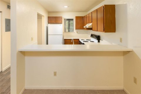 Condo in Gainesville, Florida, 2 bedrooms  № 2267226 - photo 7