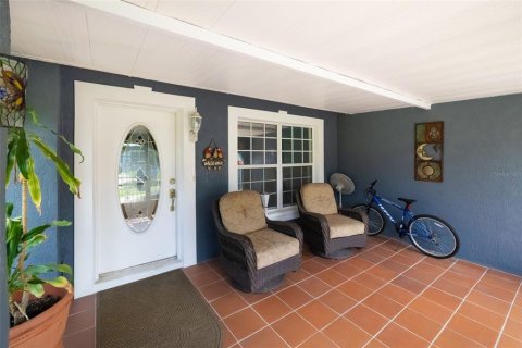 House in Apollo Beach, Florida 4 bedrooms, 151.99 sq.m. № 2391705 - photo 9