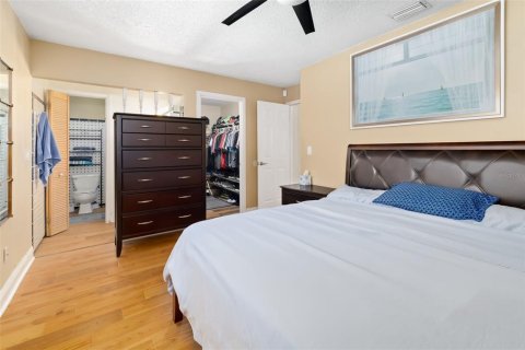 House in Apollo Beach, Florida 4 bedrooms, 151.99 sq.m. № 2391705 - photo 24