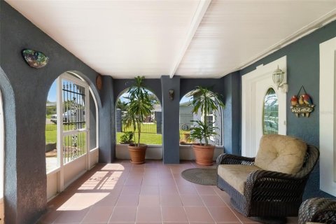 House in Apollo Beach, Florida 4 bedrooms, 151.99 sq.m. № 2391705 - photo 10