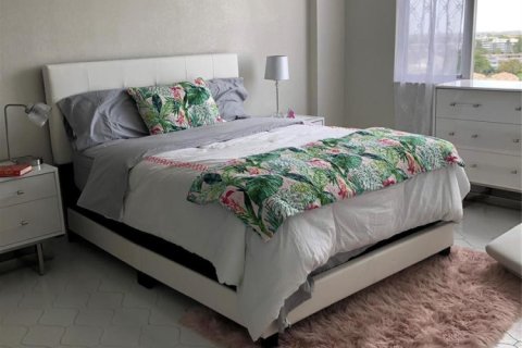 Condo in Hollywood, Florida, 2 bedrooms № 2081747 - photo 5